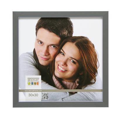 cadre photo en bois taupe avec liserai argenté