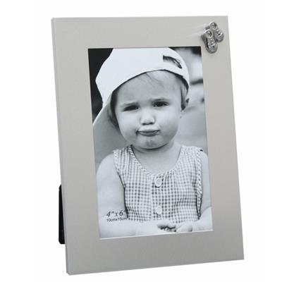 cadre photo enfant argenté mat avec décor chaussons