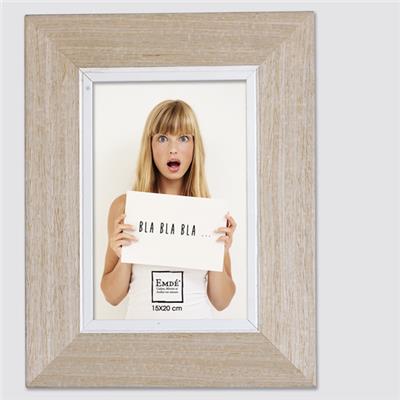 cadre photo en bois beige clair avec liserai blanc pour 1 photo 15x20